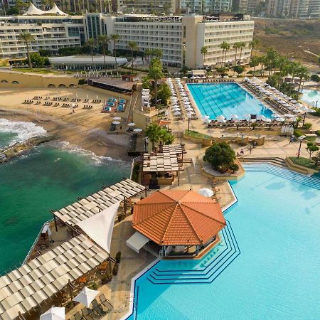 Moevenpick Hotel ביירות מראה חיצוני תמונה