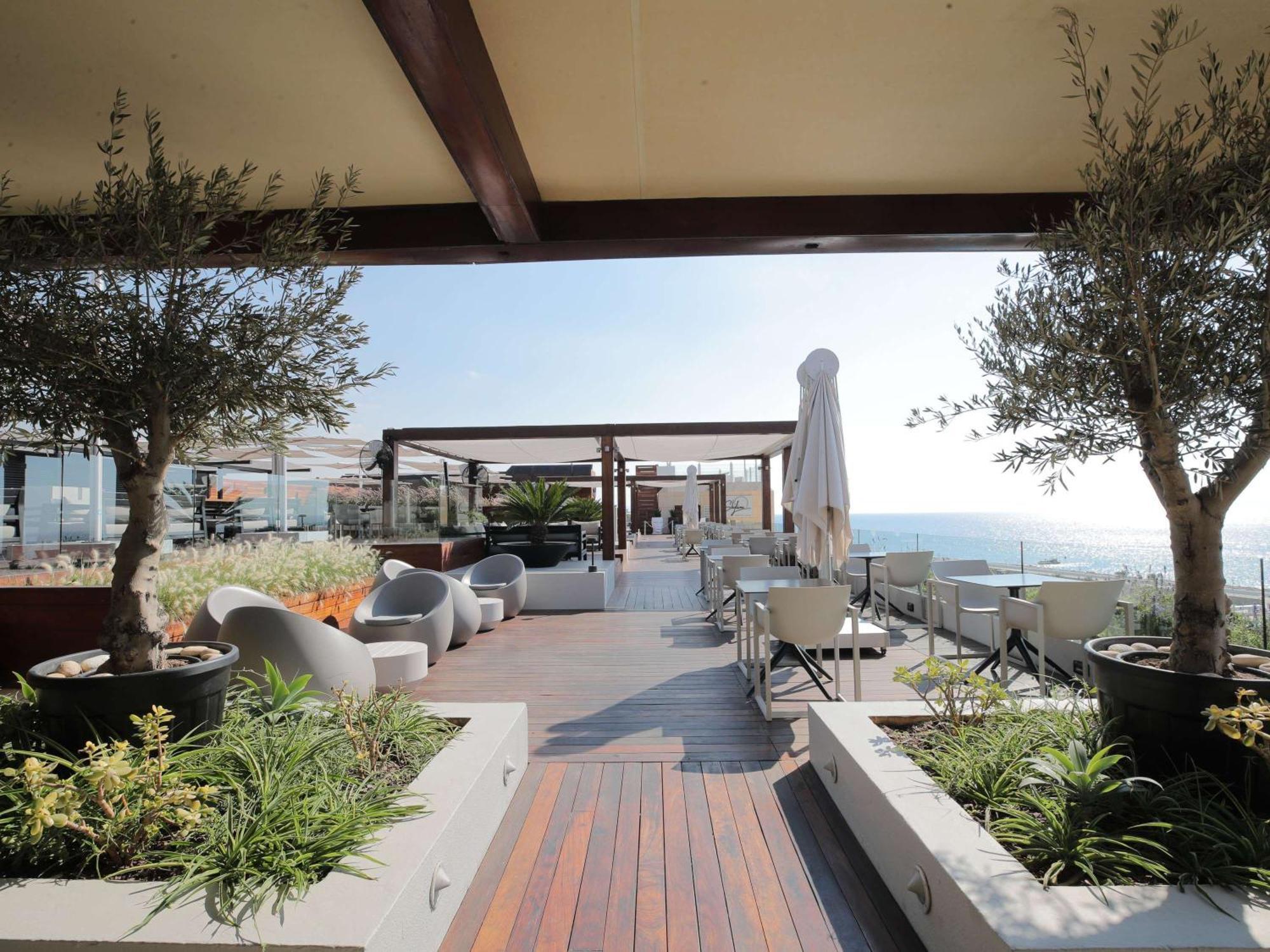 Moevenpick Hotel ביירות מראה חיצוני תמונה