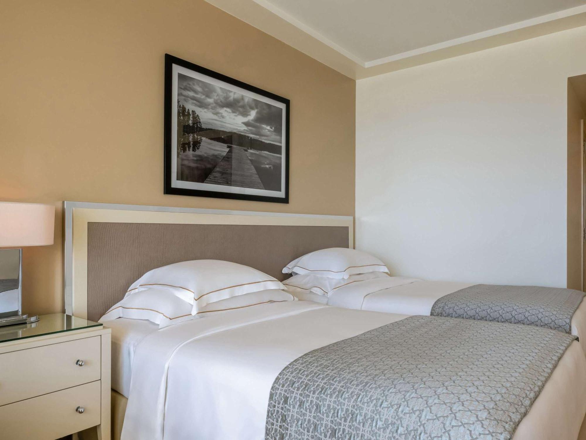 Moevenpick Hotel ביירות מראה חיצוני תמונה