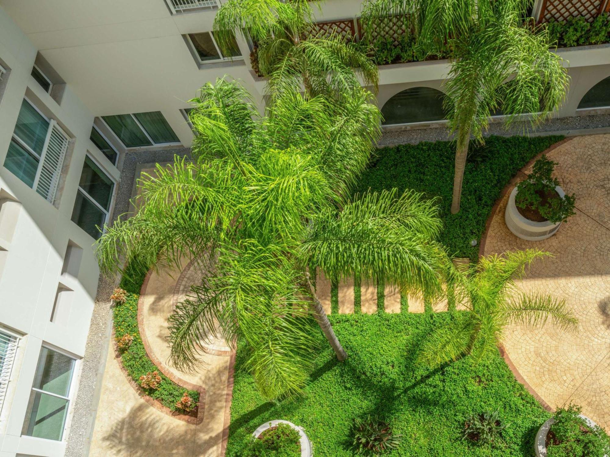 Moevenpick Hotel ביירות מראה חיצוני תמונה