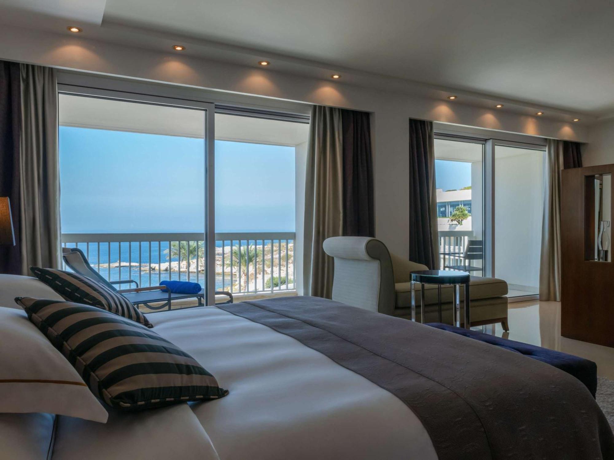 Moevenpick Hotel ביירות מראה חיצוני תמונה