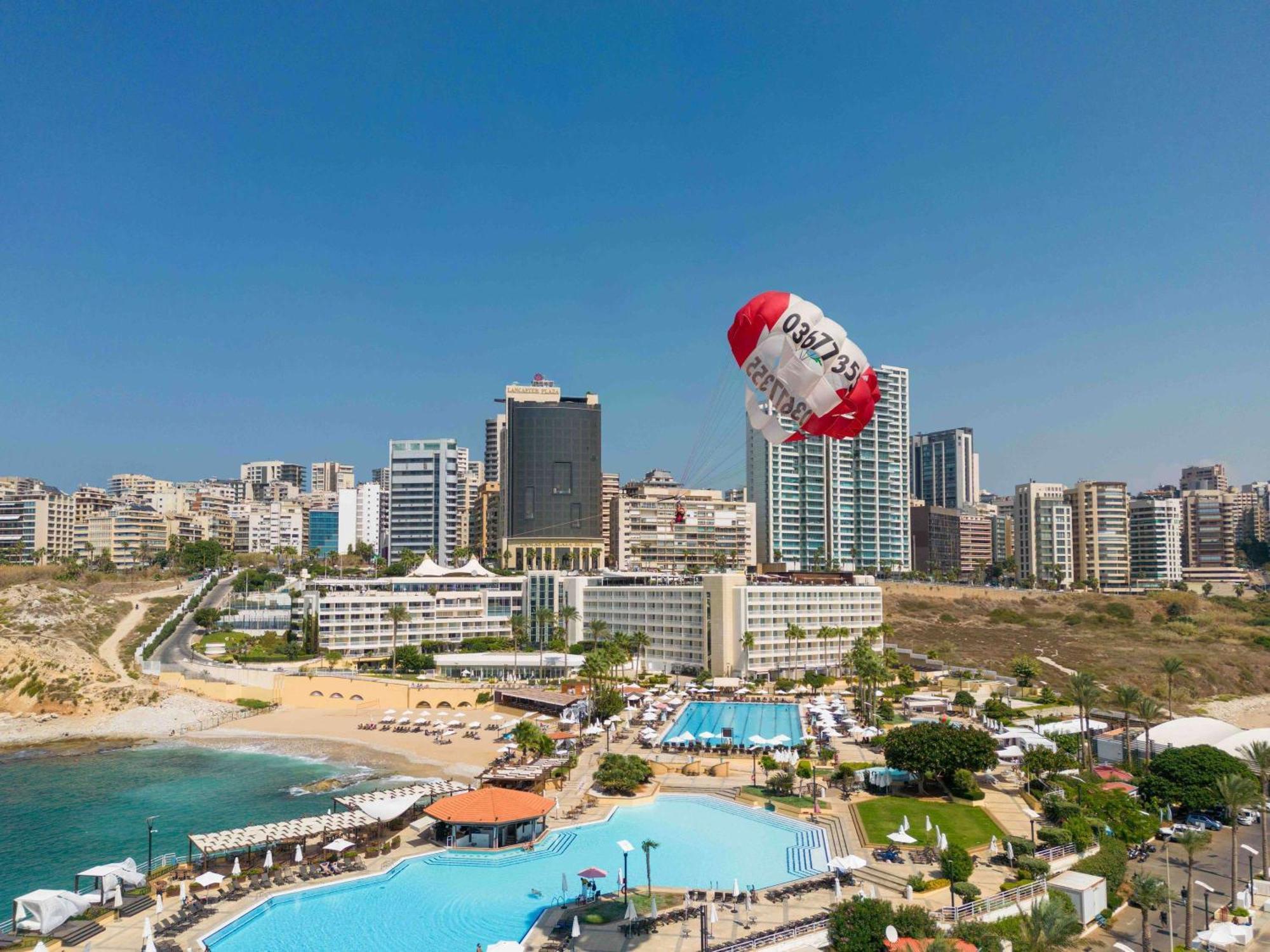 Moevenpick Hotel ביירות מראה חיצוני תמונה