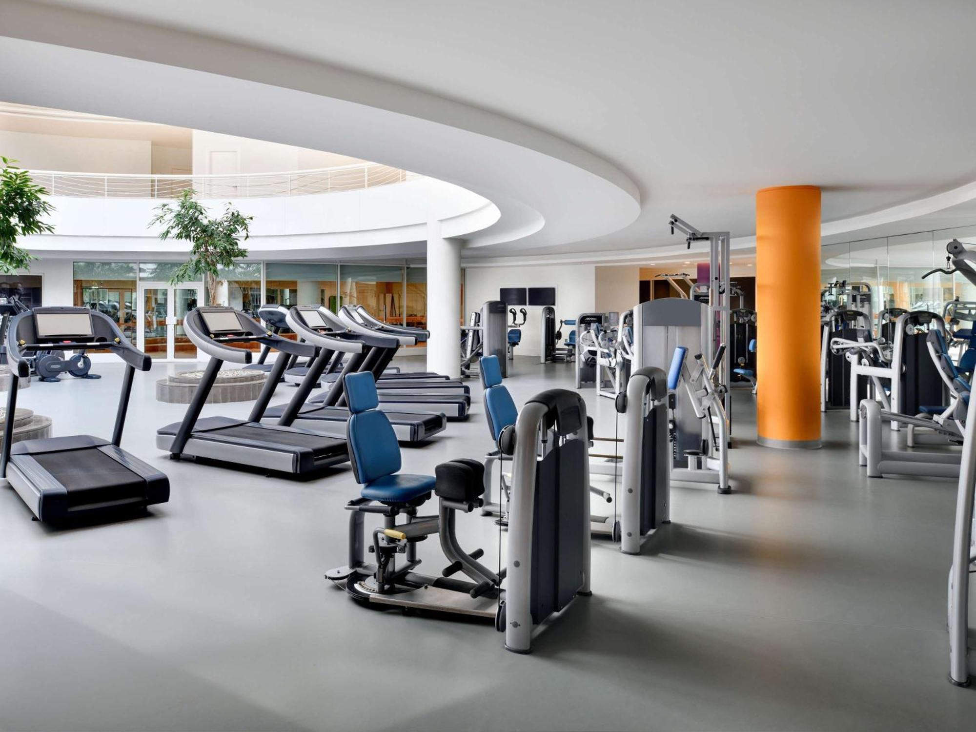 Moevenpick Hotel ביירות מראה חיצוני תמונה